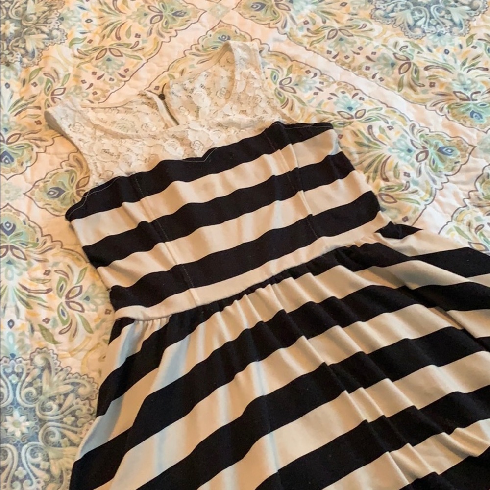 A-line lace shoulder dress
